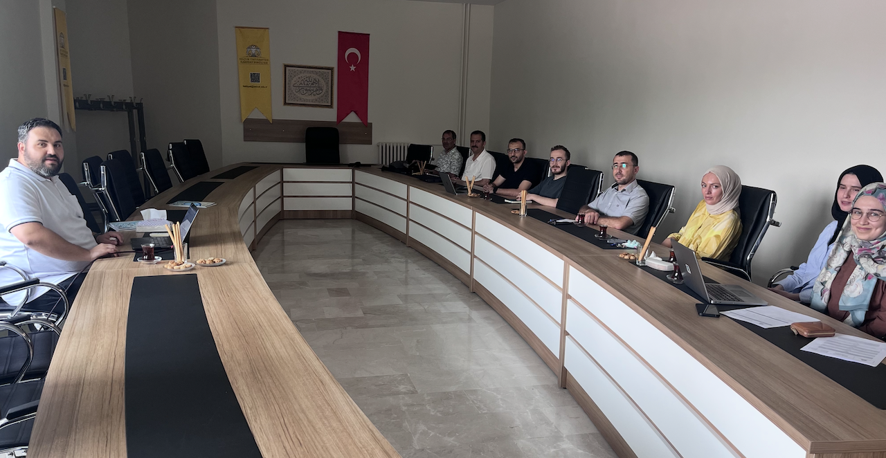 23. KAUK Toplantısı: Kalite El Kitabının Revizyonu, İletişim Merkezinin kurulması ve paydaş analizi